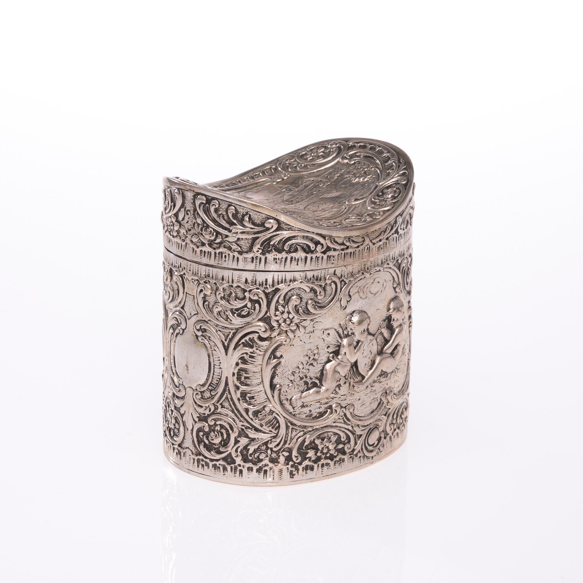TEEPURKKI, hopeaa, 1900-luku. Paino 297,7 g.