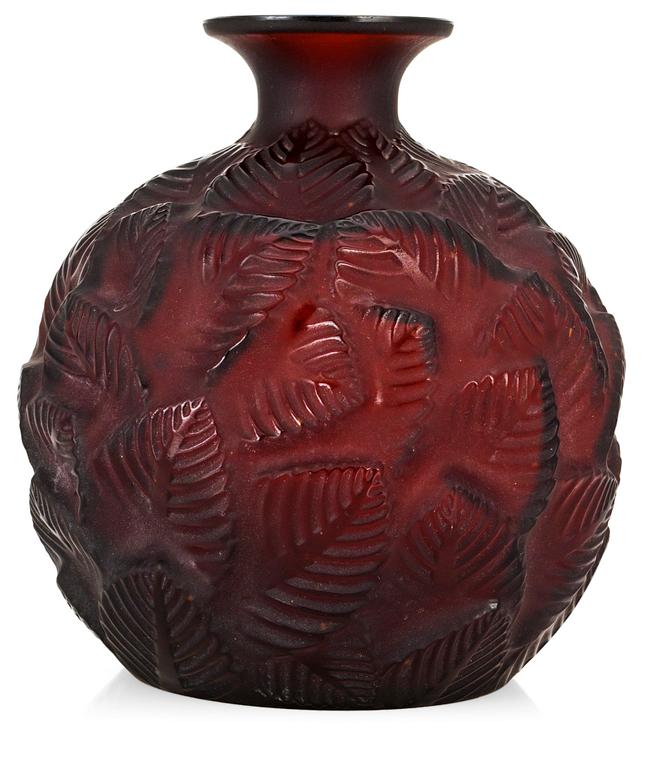 A René Lalique "Ormeaux" glass vase, France 1920-30´s.