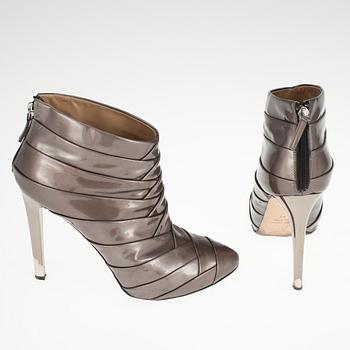 SKOR, booties, Giuseppe Zanotti.