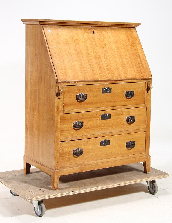 SEKRETÄR. Jugend, 1900-talets första hälft.