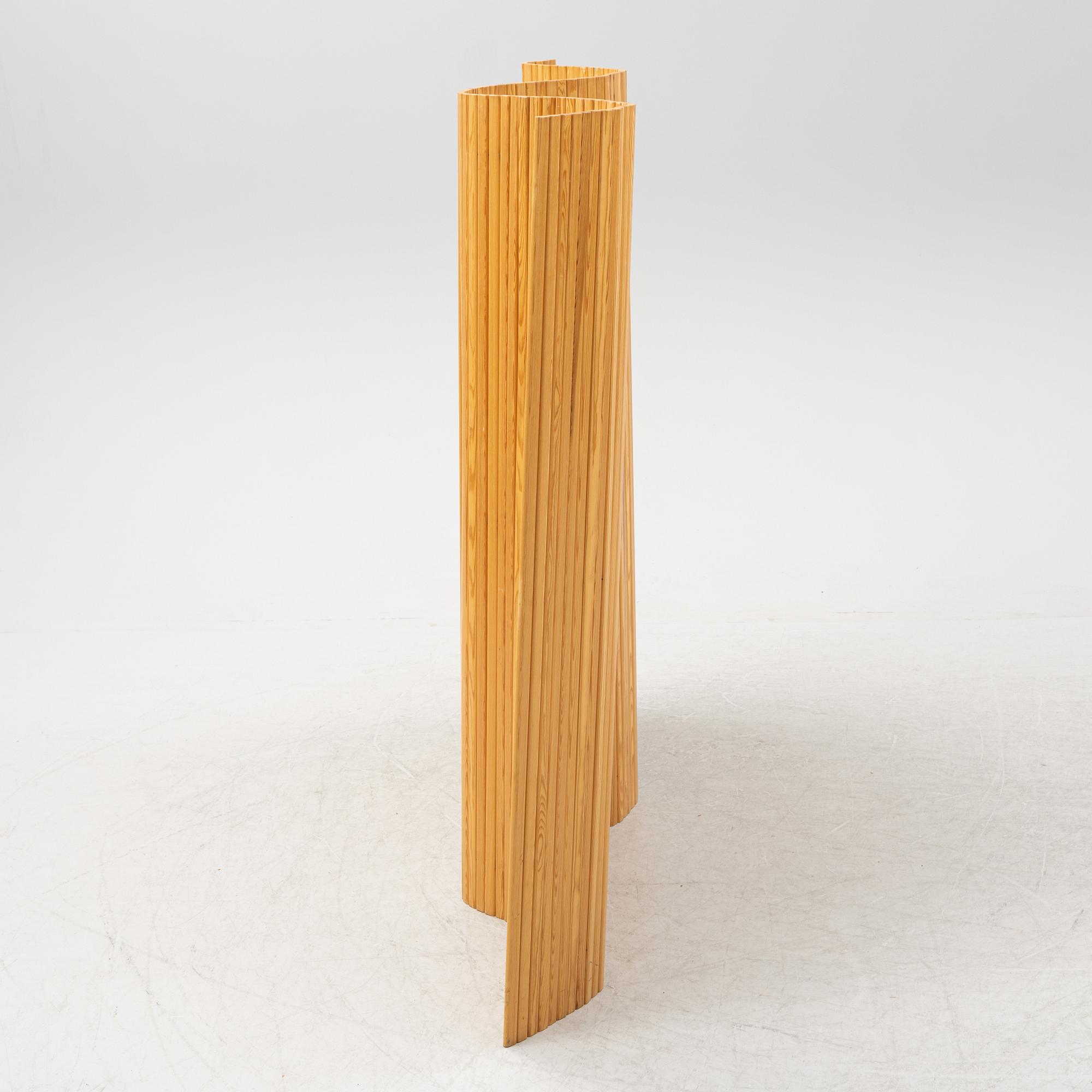 A model 100 screen by Alvar Aalto, Artek, designed 1936.