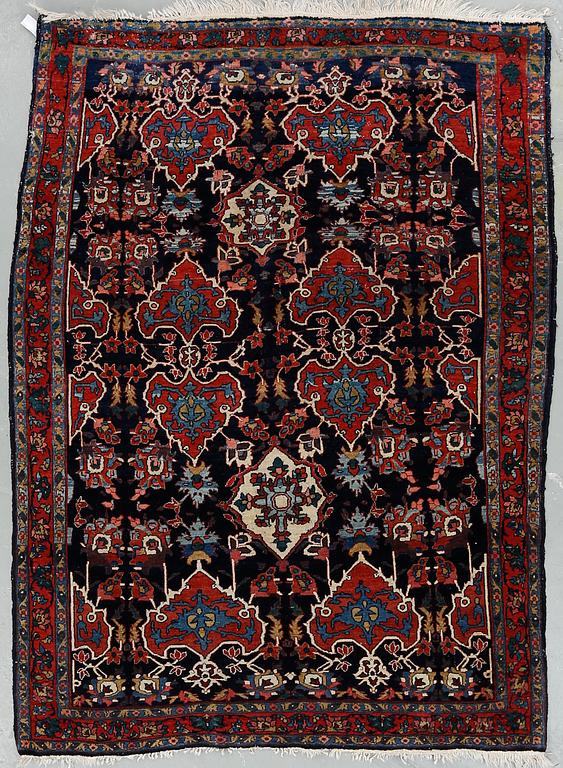 MATTA, semiantik Bidjar. Ca 197x148 cm.