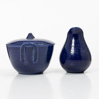 Hertha Bengtson, A 92-piece dinner service, 'Blå eld', Rörstrand, Sweden.