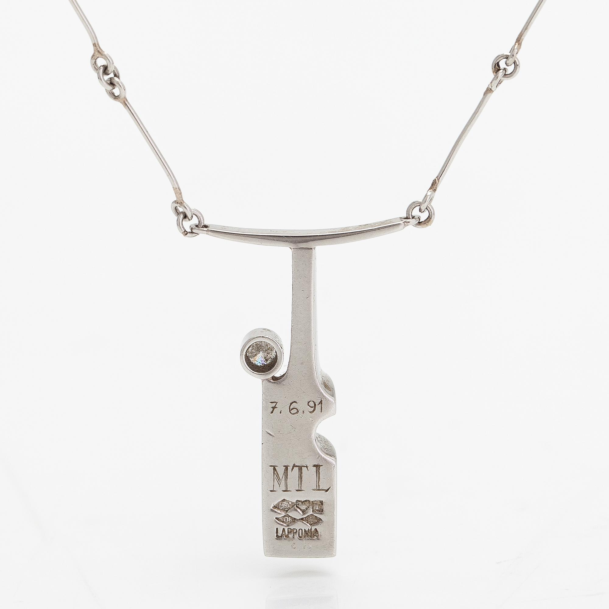 Björn Weckström, A platinum necklace "Nessos" with a ca. 0.10 ct diamond. Lapponia 1981.