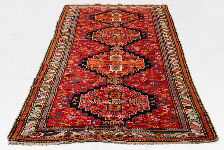 Gallerimatta, antik Karabagh, södra Kaukasus, ca 292 x 124 cm.