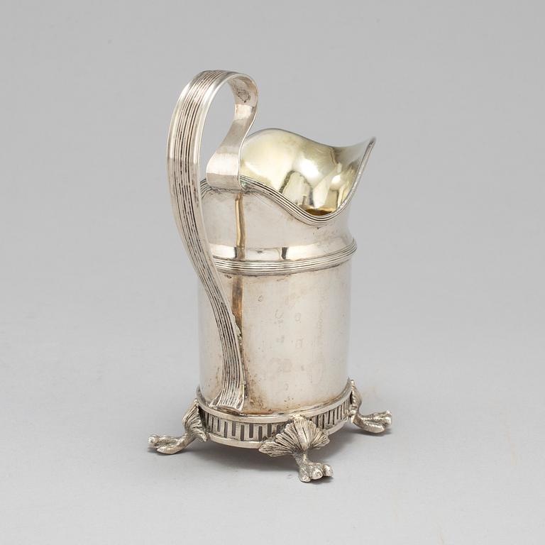 Gustaf Hamnqvist, gräddkanna, silver, Åmål 1799. Gustaviansk.