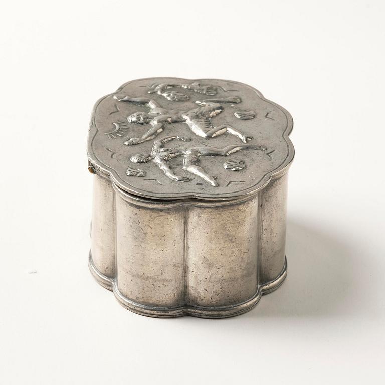 Nils Fougstedt, attributed to, a Swedish Grace pewter box, Herman Bergman konstgjuteri, Stockholm, 1929.