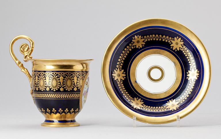 PRAKTKOPP, porslin, empire, Davenport, England,  1800-talets första hälft.