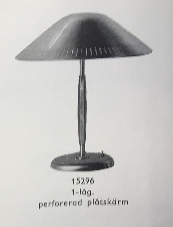 Harald Notini, bordslampa, modell "15296", Arvid Böhlmarks Lampfabrik, Stockholm, 1940-tal.