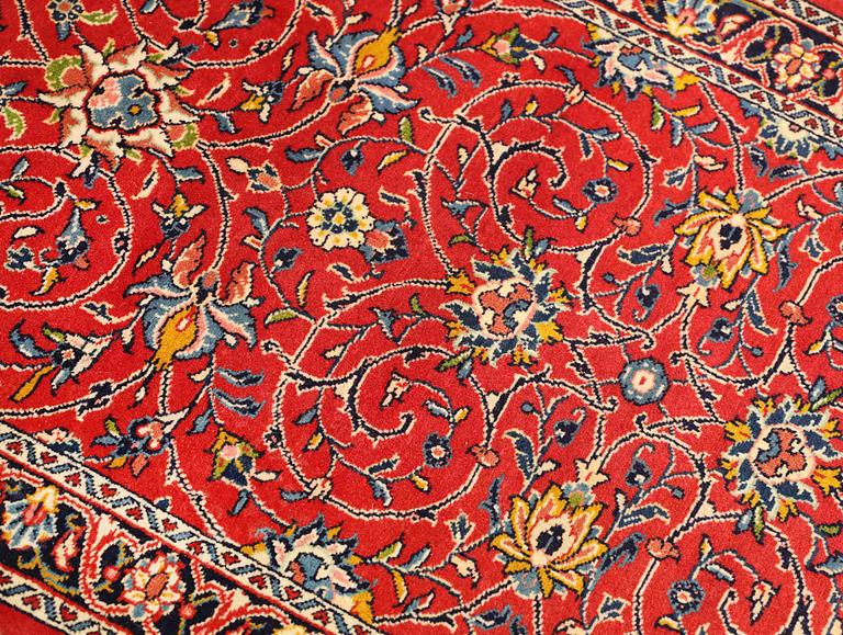 A Sarouk runner, c. 425 x 79 cm.