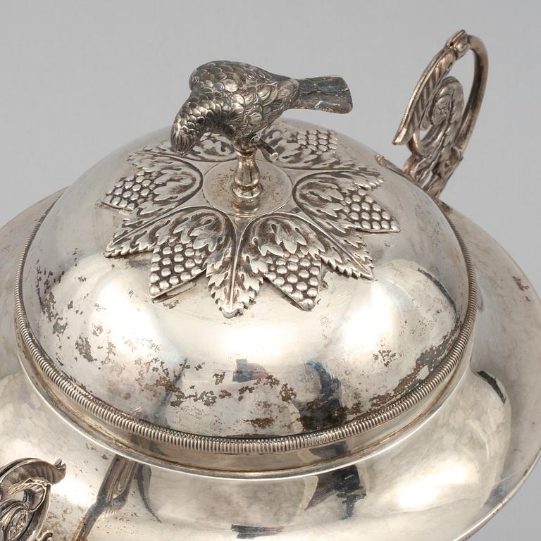 SOCKERSKÅL, silver, Anders Lundqvist, Stockholm, 1822, vikt 689 gram.