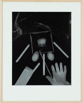 Man Ray, "One hand".