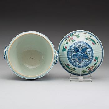 A famille rose and under glaze blue tureen with cover, Qing dynasty, Qianlong (1736-95).