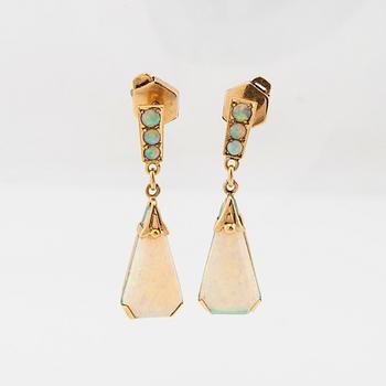 Earrings 18K gold and opal, France first half of the 20th century.