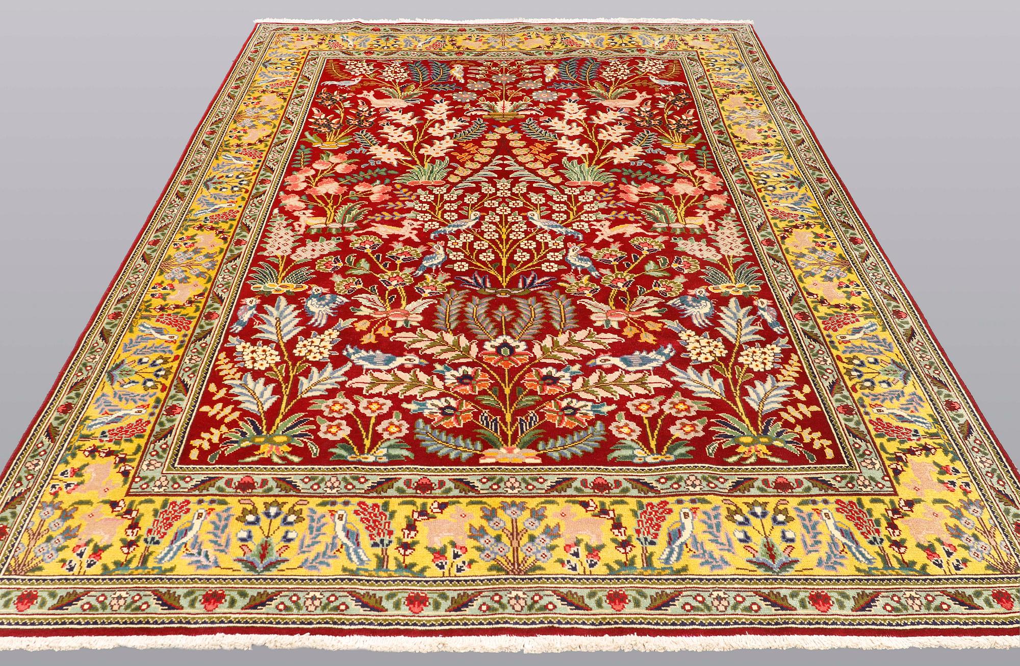 Matta Figural Tabriz, ca  300 x 198 cm.
