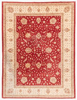 A Ziegler design carpet, 370 x 275 cm.