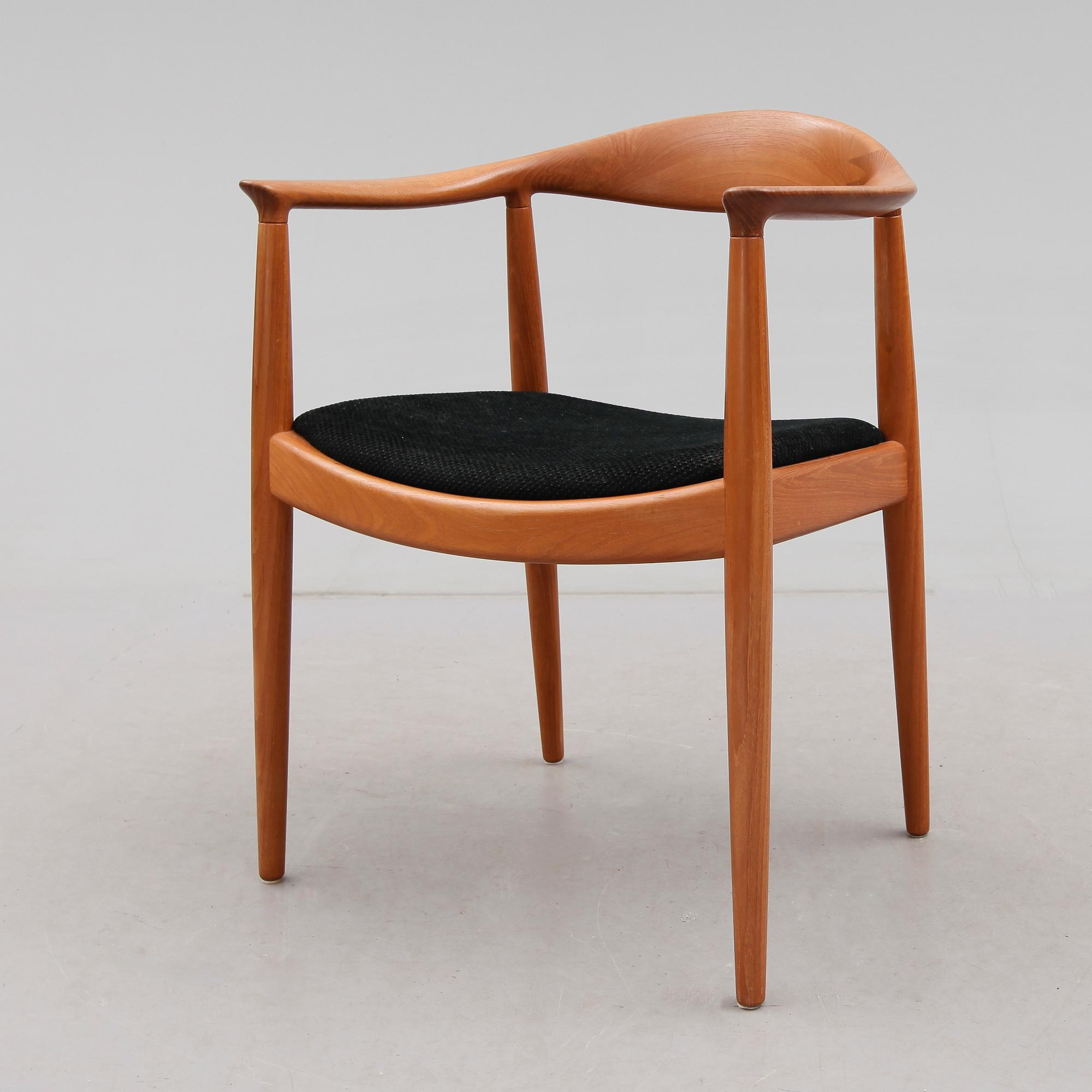 STOL, "The Chair", Hans J. Wegner, Johannes Hansen, Danmark, sent 1900-tal.