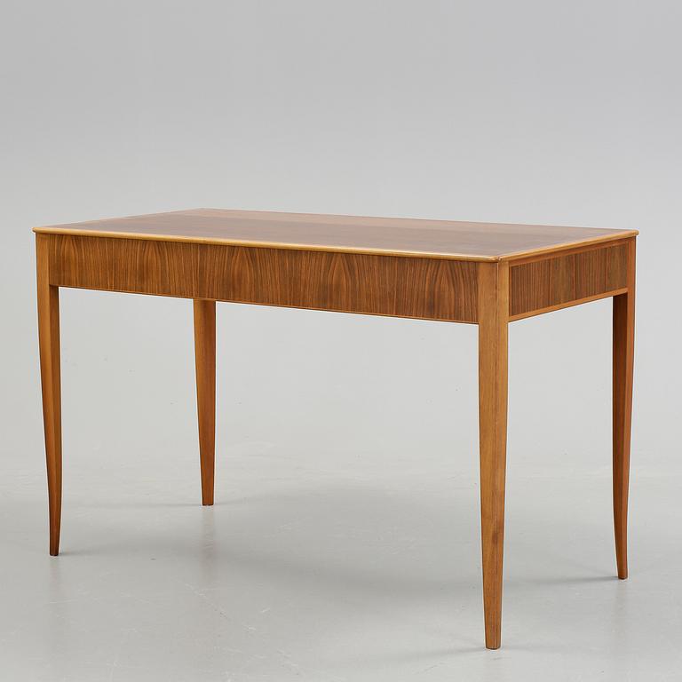 SKRIVBORD, "Nya Guldheden", Carl Malmsten, 1900-tal.