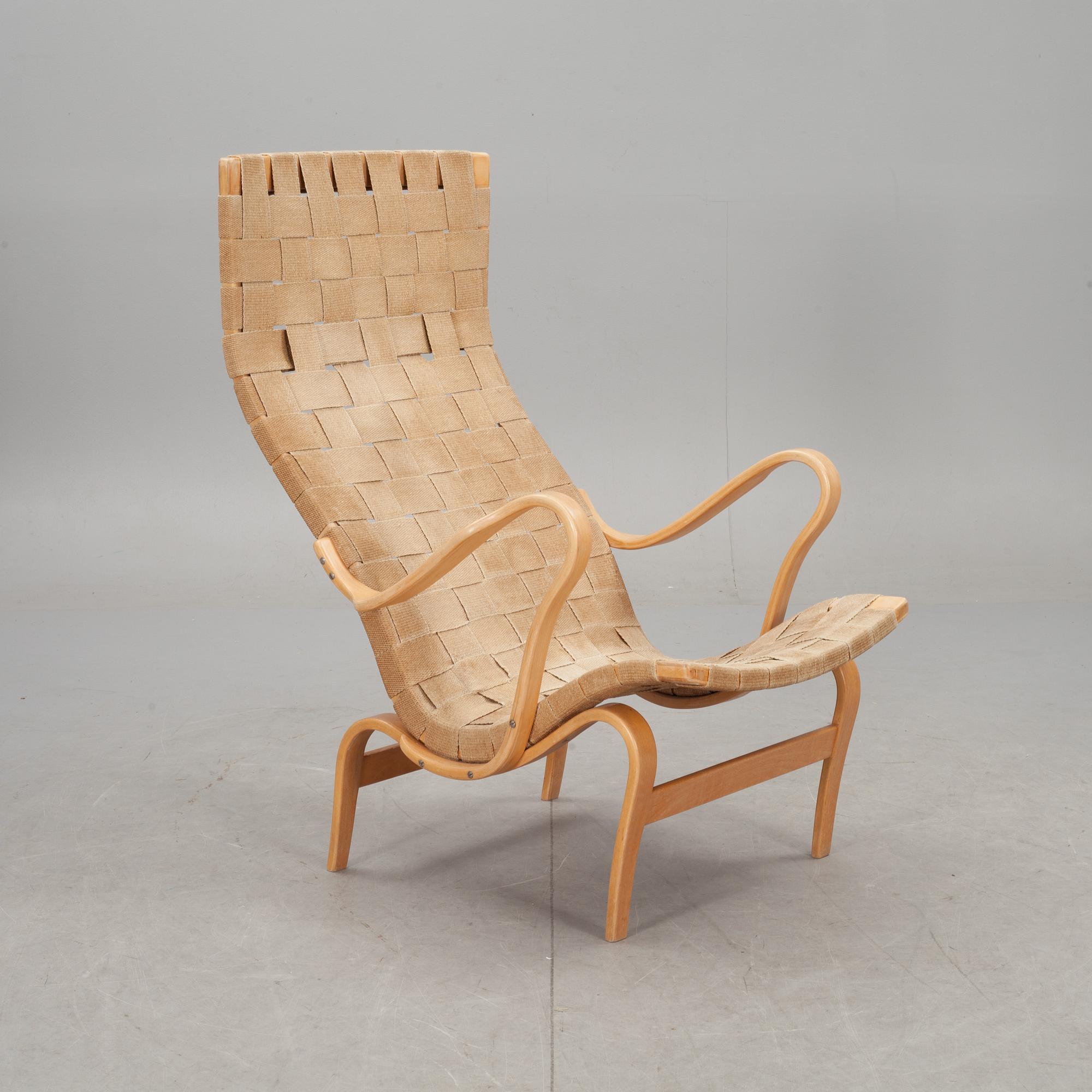 FÅTÖLJ, "Pernilla 2", design Bruno Mathsson, made in sweden.