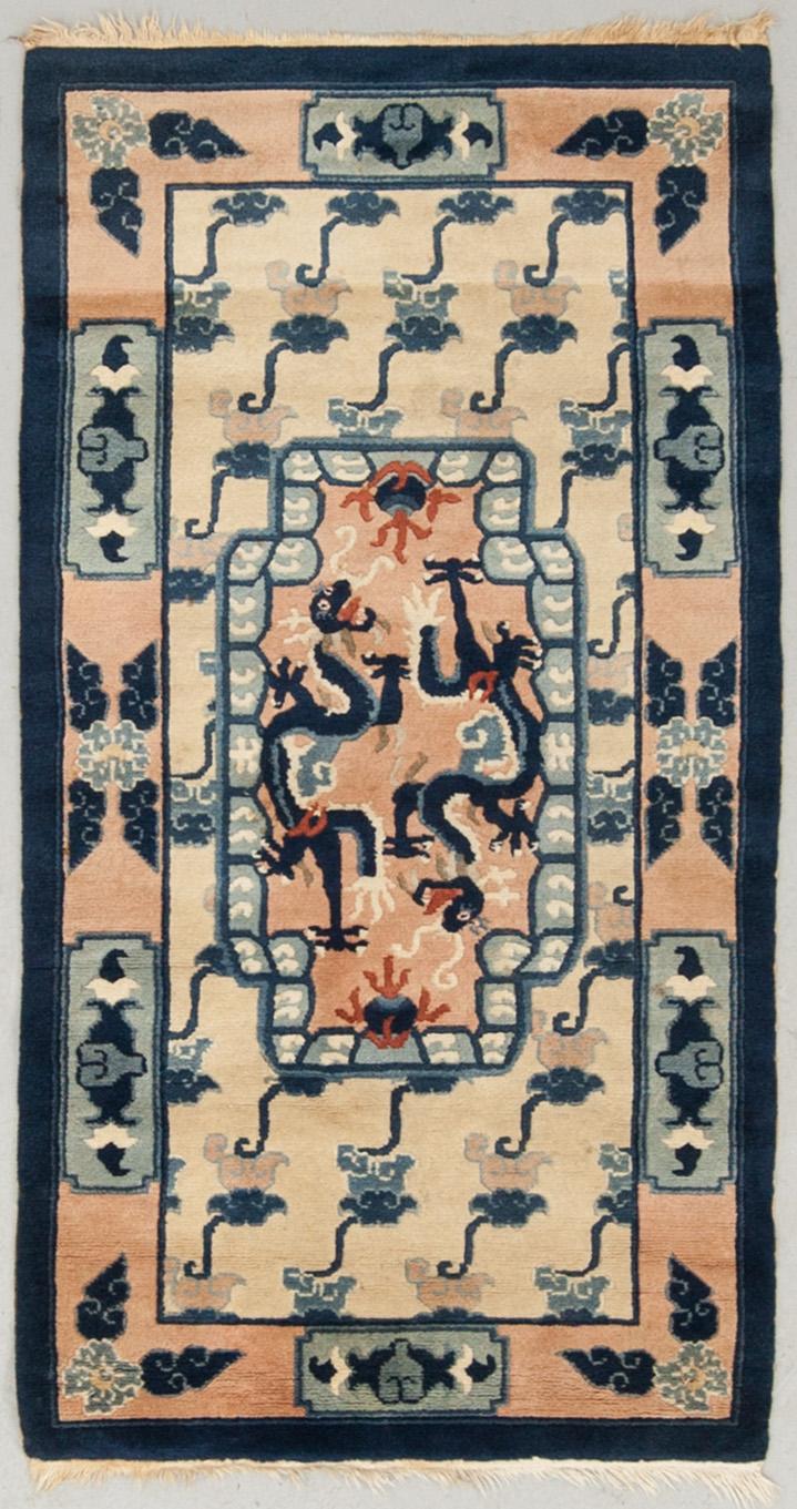 MATTA, semiantik, Baotou, ca 137 x 72 cm.