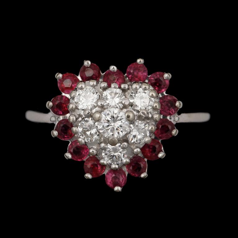 RING, 14k vitguld med rubiner och diamanter tot ca0,40ct. 2000-tal. Vikt 4,7g.