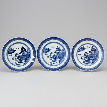 Three blue and white export porcelain plates, Qing dynasty, Qianlong (1736-95).