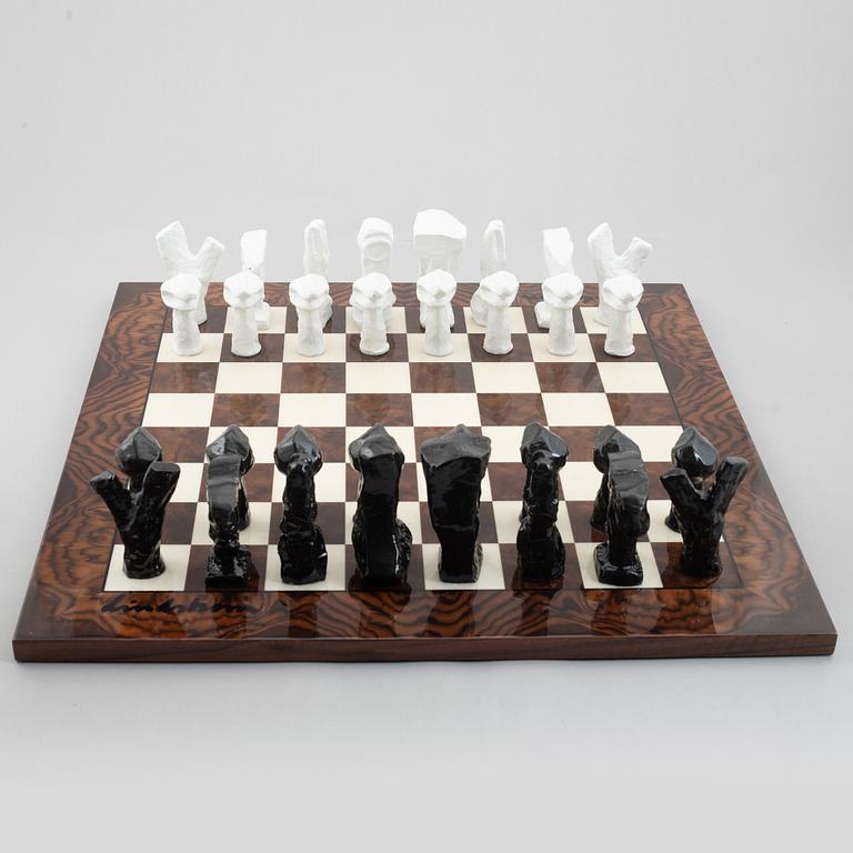 Bengt Lindström, a chess set, executed circa 1994-95.