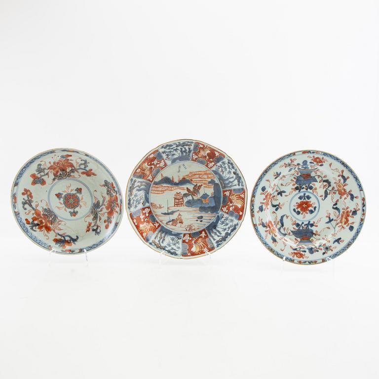 Plates 7 pcs and 1 dish, porcelain, Qianlong (1736-95), Qing dynasty.