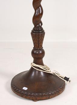 GOLVLAMPA, 1900-talets början.