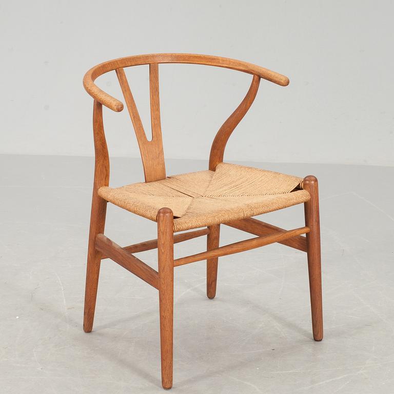 STOL, "Y-stolen", Hans J Wegner, Carl Hansen & Son, Odense, brännmärkt, 1950/60-tal.