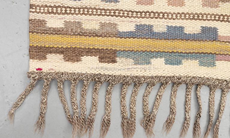 Märta Måås-Fjetterström, a carpet, "Ljusa plador", flat weave, ca 258 x 162,5 cm, signed AB MMF.