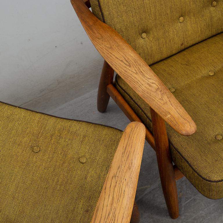 HANS J. WEGNER, fåtöljer, ett par, "GE-240"/"Cigarren", Getama, Danmark. 1950/60-tal.