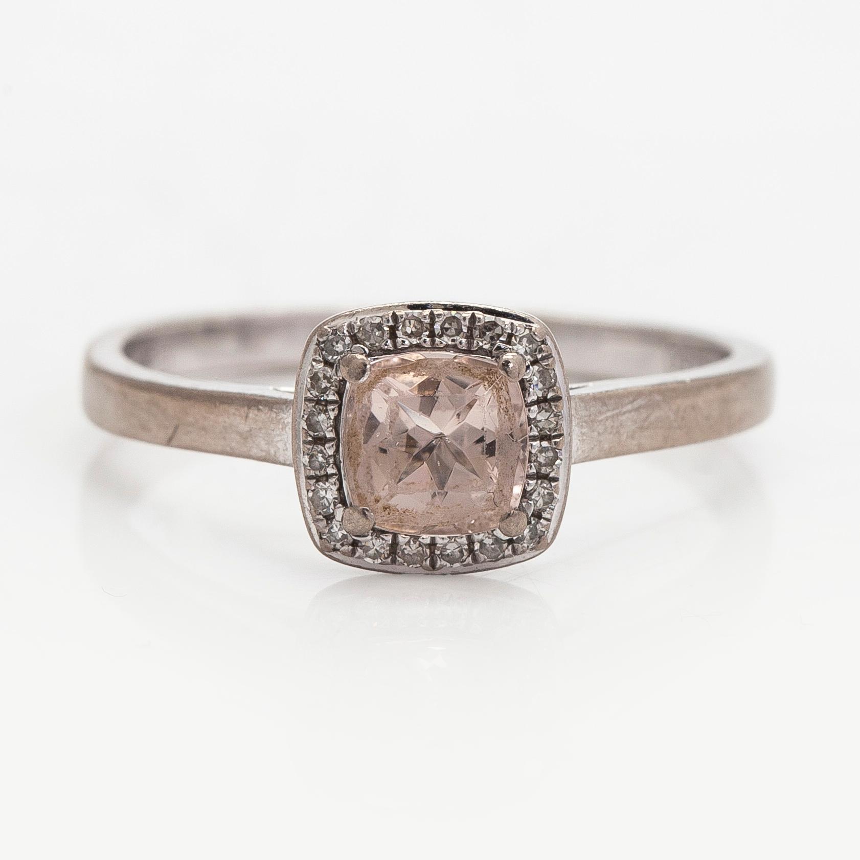 Ring, faceted morganite, octagon-cut diamonds, 18K white gold.