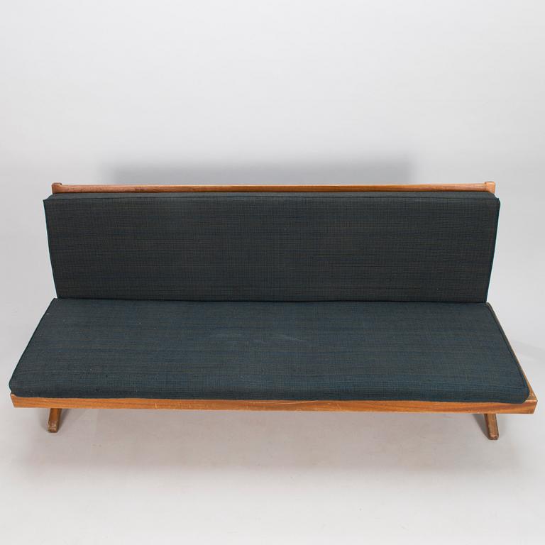 OLAVI HÄNNINEN, A 3-piece 1960s 'Bumerang' sofa suite for HMN Huonekalu Mikko Nupponen, Lahti, Finland.