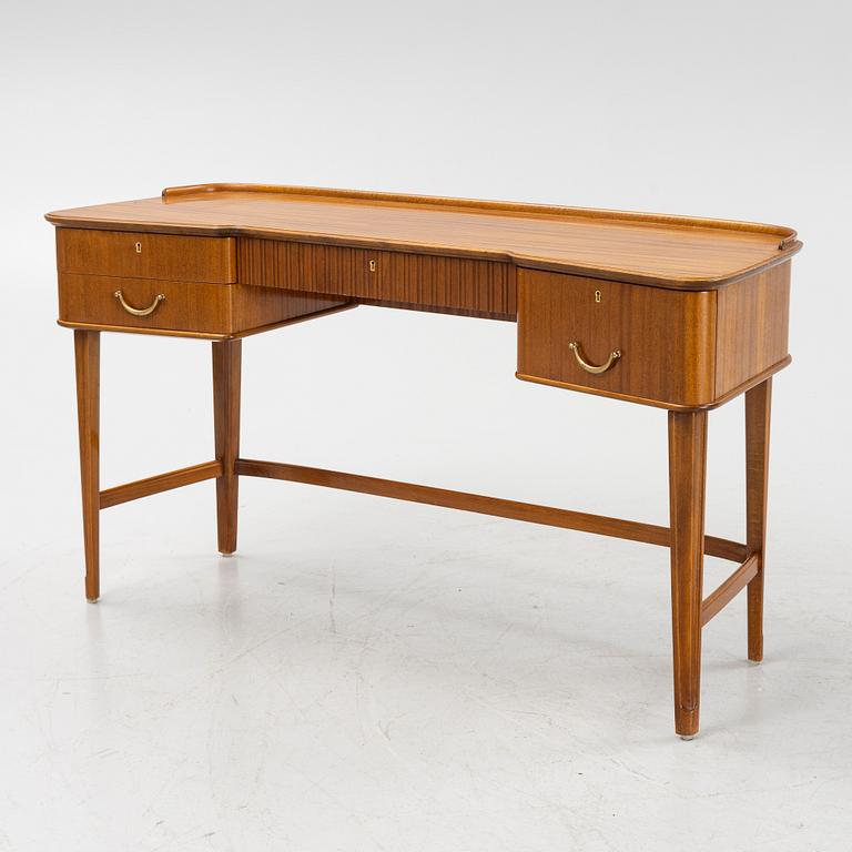 A Swedish Modern dressing table and a stool, AB Förenade Möbelfabrikerna, Linköping, 1940's.