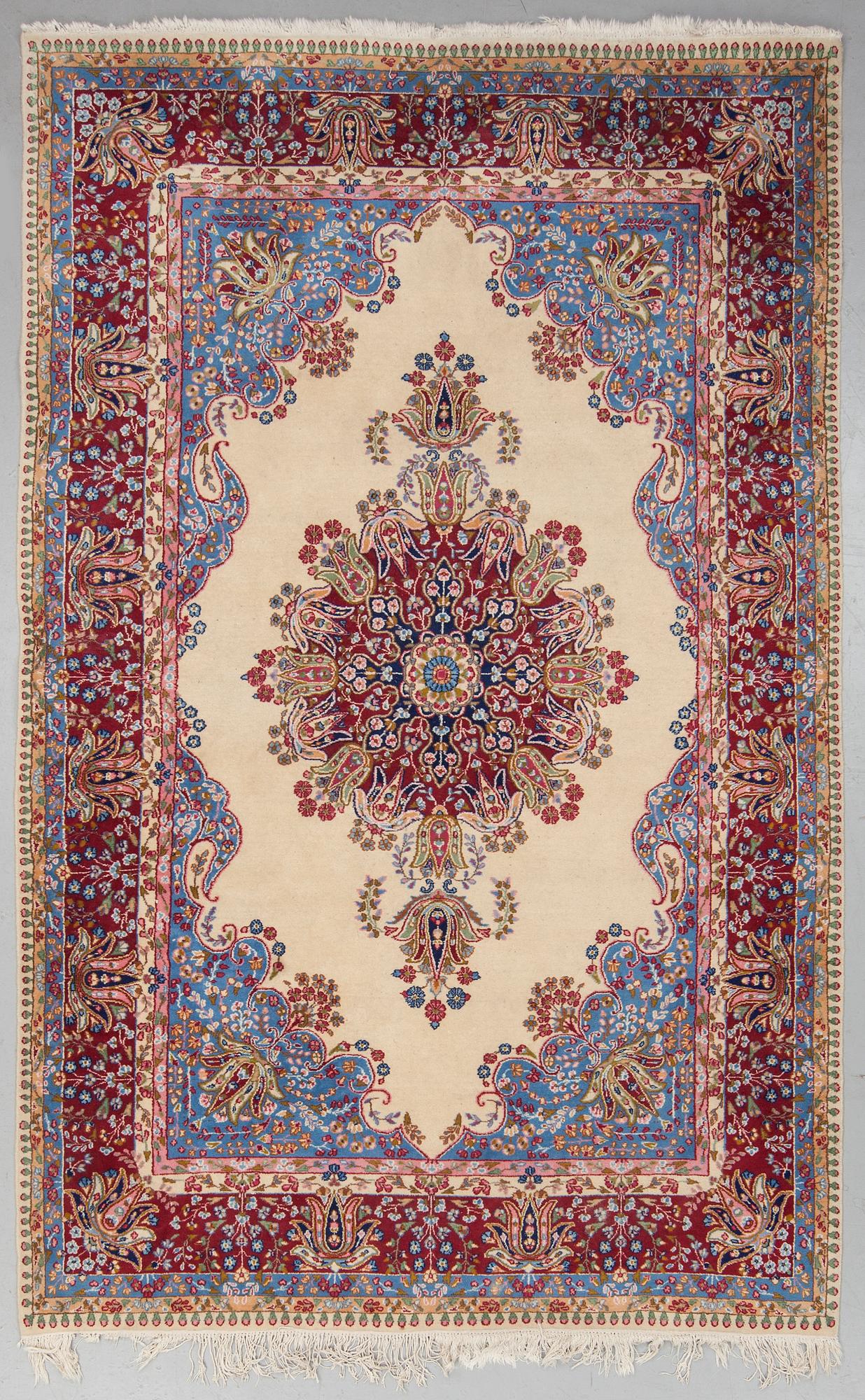 MATTA, Old Kirman, ca 281 x 176 cm.