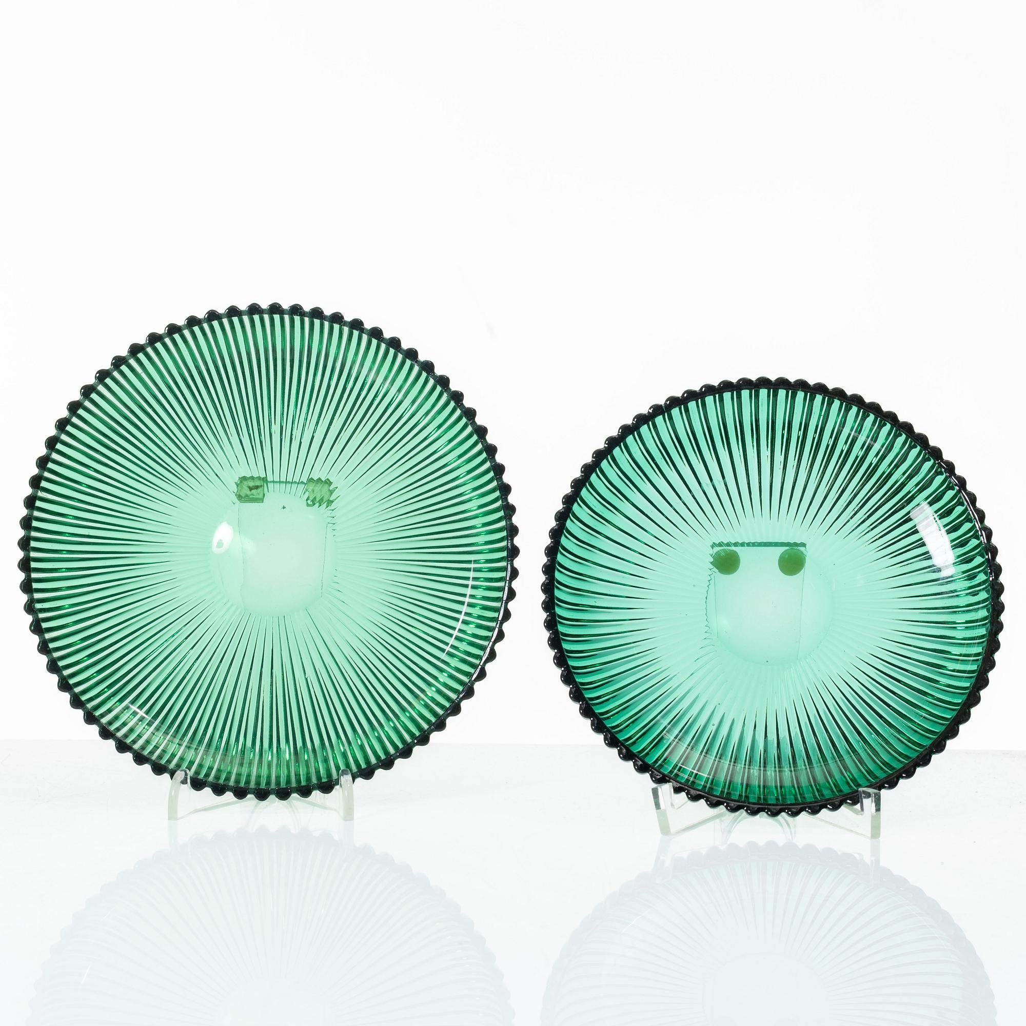 Arthur Percy, a 'Swedish Modern' glass service, "Reffla", Gullaskruf, the model designed in 1952 (110 pieces).