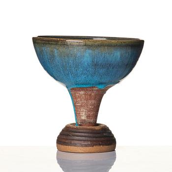 Wilhelm Kåge, a Farsta Spirea stoneware footed bowl, Gustavsberg Studio 1957.