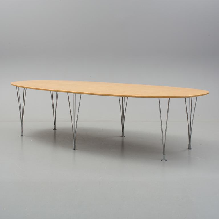BORD, "Superelips", Bruno Mathsson och Piet Hein,  Bruno Mathsson International, 1900-talets fjärde kvartal.