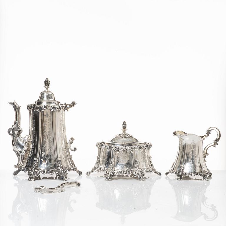 A three-piece silver coffee service, Gustaf Mölleborg, Stockholm, 1903.