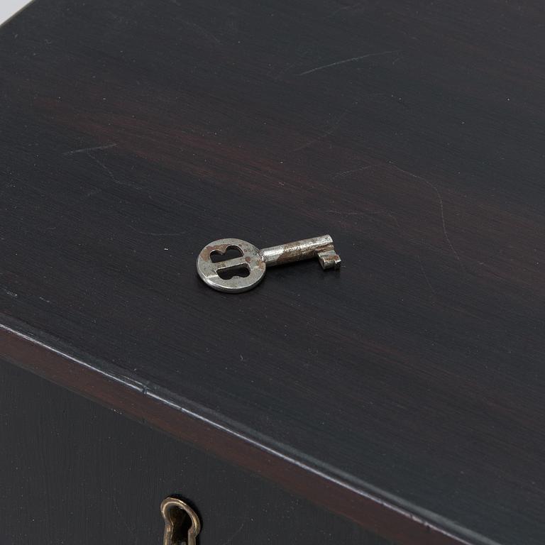 A 1950s 'Pertti' radio table, model 3205, Asko, Finland. Design year 1948.