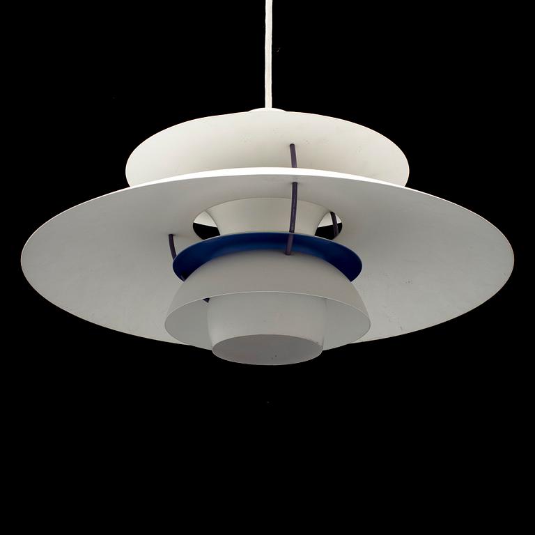 POUL HENNINGSEN, taklampa, PH 5, för Louis Poulsen, Danmark.