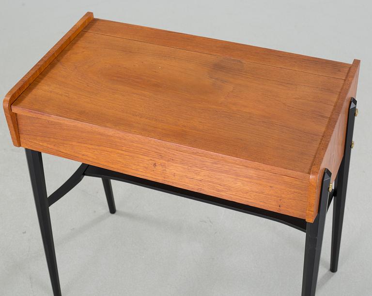 A mid 20th century dressing table and stool.