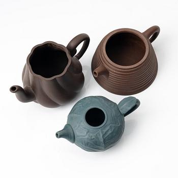 A group of three Chinese yixing 'gongfu' teapots, 1980s.