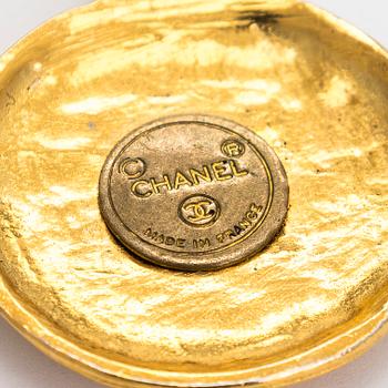 Chanel, brosch och hänge.