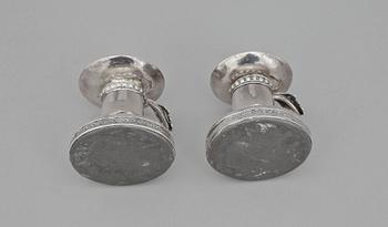 LJUSSTAKAR, ett par, silver, troligen Johan Schvart, Karlskrona 1786.