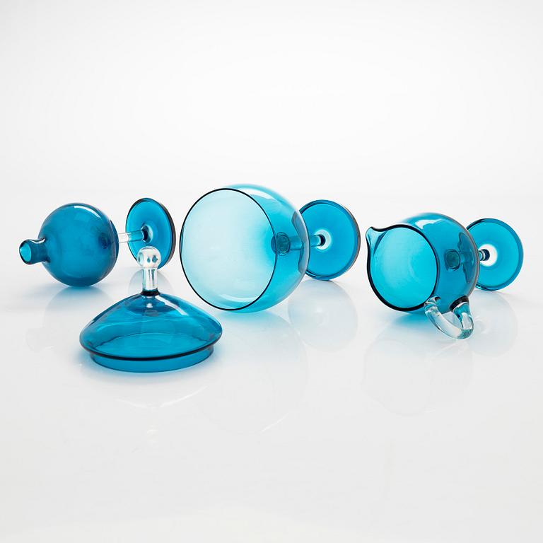 Nanny Still, lasiesineet, 3 kpl, "Harlekin" ja pullo Riihimäen Lasi Oy.