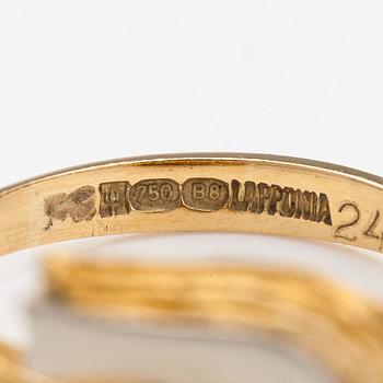 Juhani Linnovaara, Ring "Legato", 18K guld med diamant ca 0.09 ct enligt gravyr. Lapponia 1979.