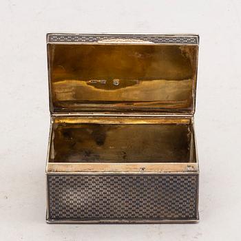 A Russian 19th century silver and niello box assayers mark Nikolai Lukich Dubrovin Moscow 1831, weight 239 gr.