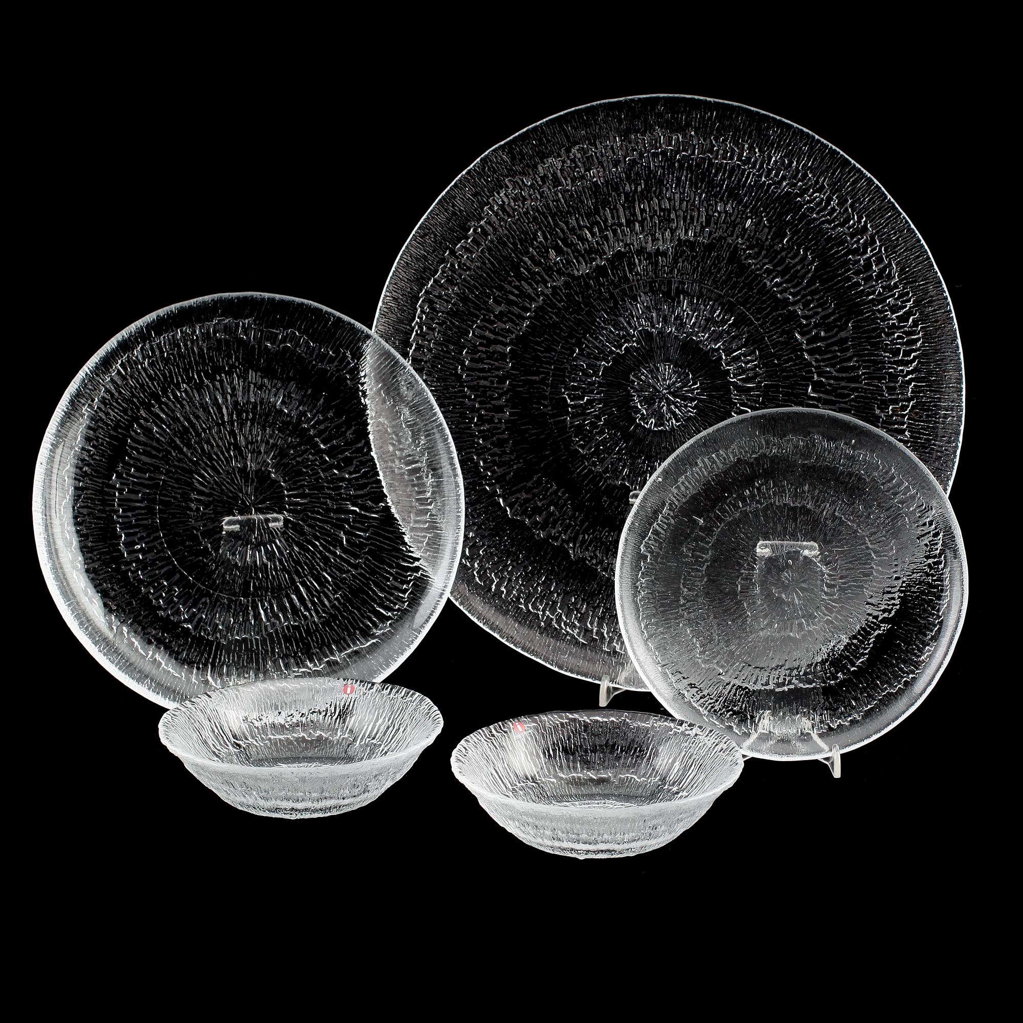 SERVIS, 37 delar, glas, "Ultima Thule", Tapio Wirkkala, Iittala, Finland, 1900-talets andra hälft.